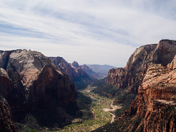 恩施大峽谷、土司城、石門(mén)河、女兒城、土家歌舞表演、汽車(chē)三日游